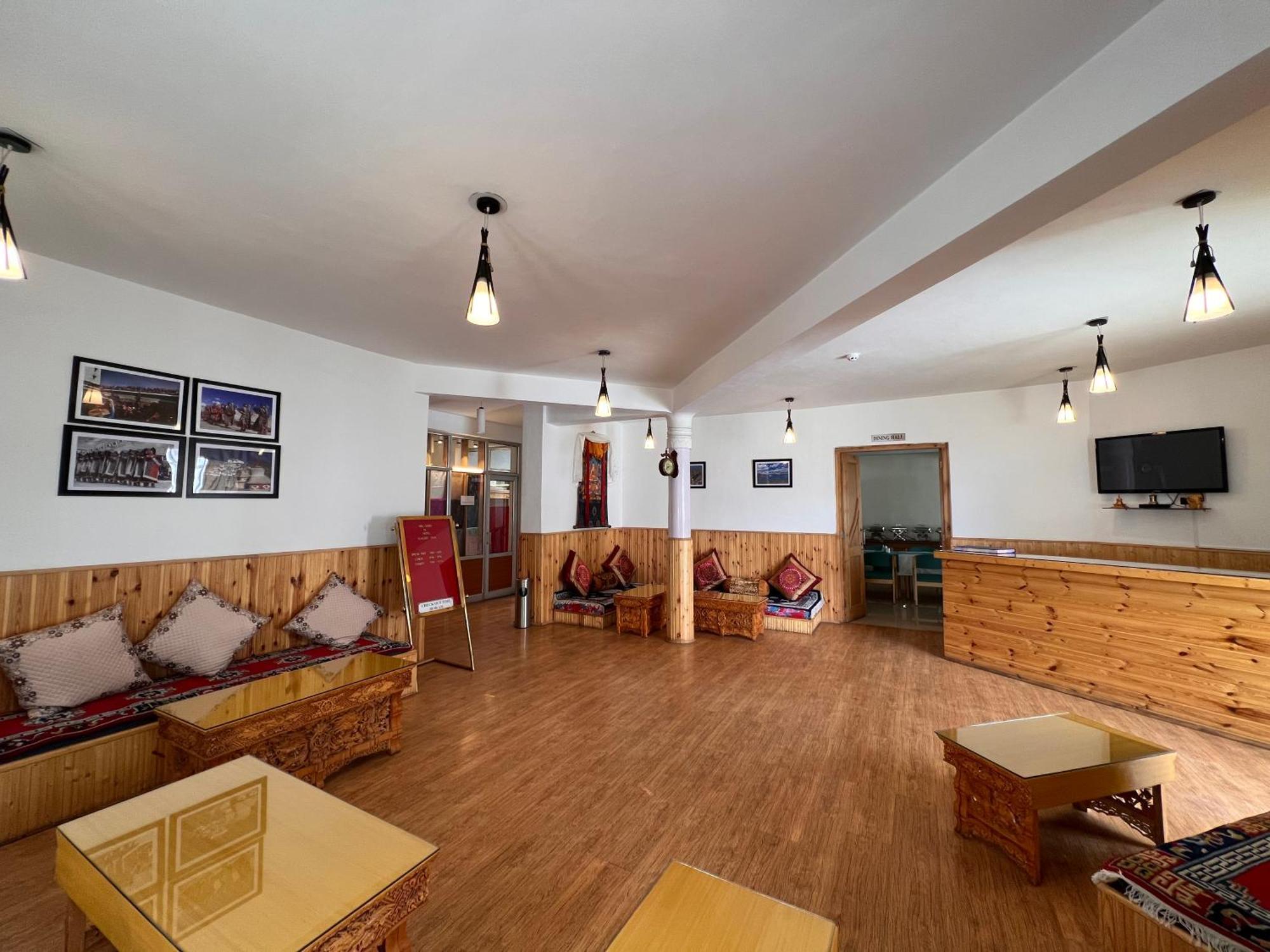 Hotel New Glacier View Leh Ngoại thất bức ảnh