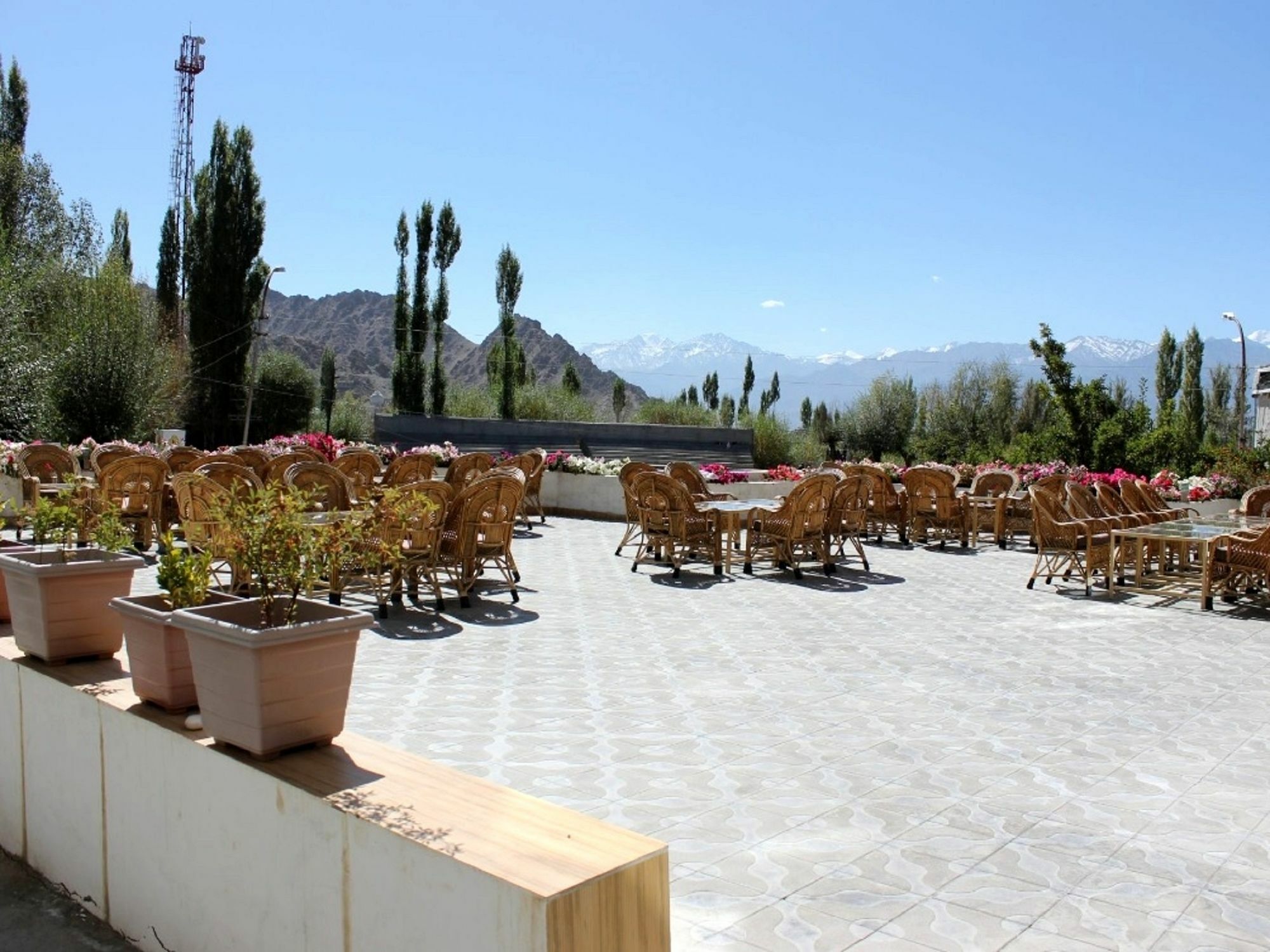 Hotel New Glacier View Leh Ngoại thất bức ảnh